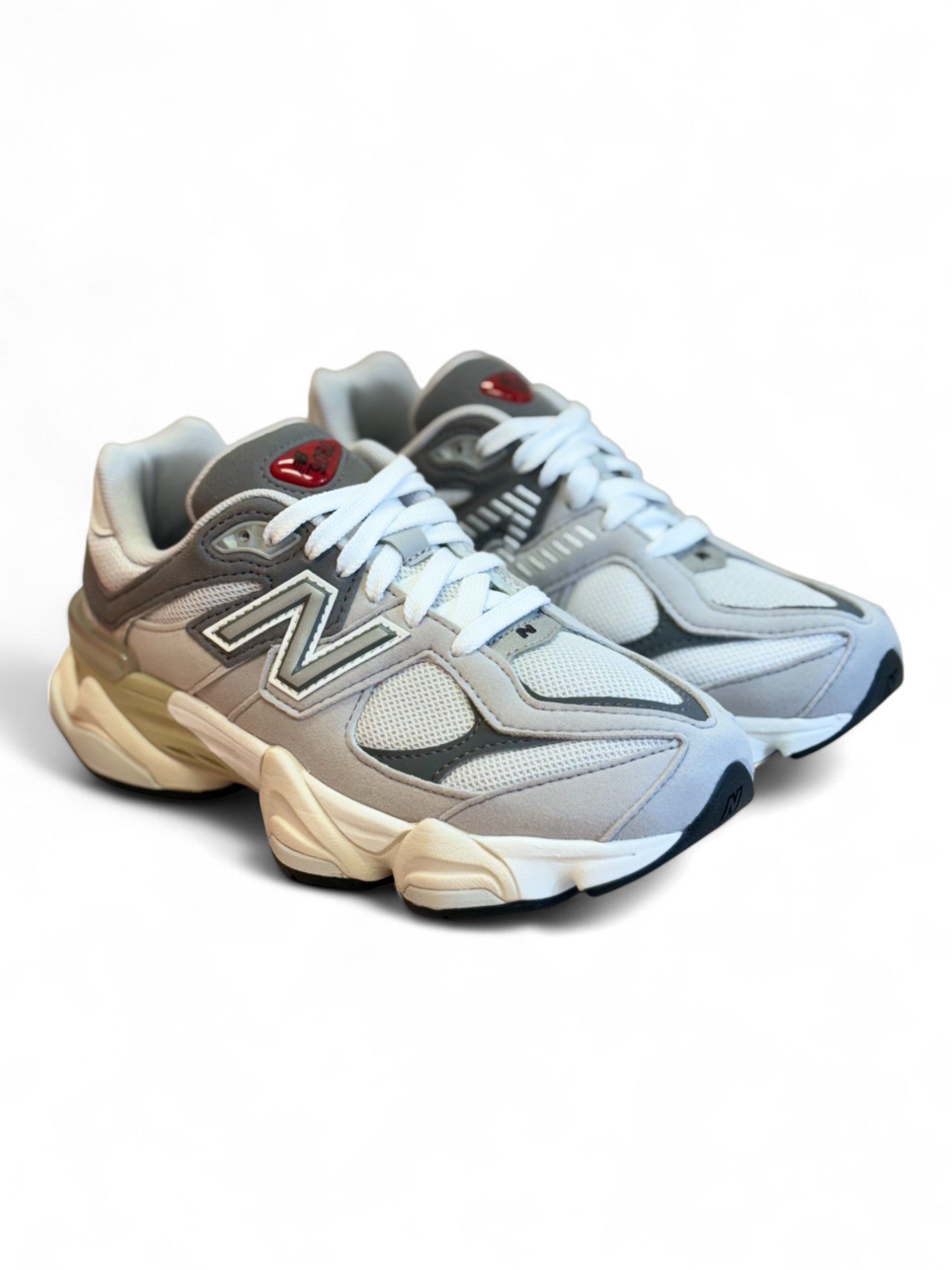 New Balance 9060 Gris Claro